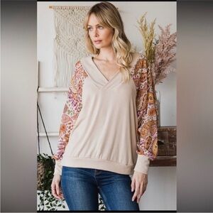 NWT Beige Boho Floral Paisley Balloon Sleeve Shimmer Top Blouse